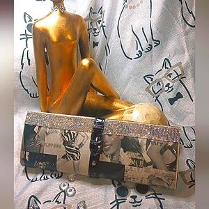 Magazine Maybelline CLUTCH